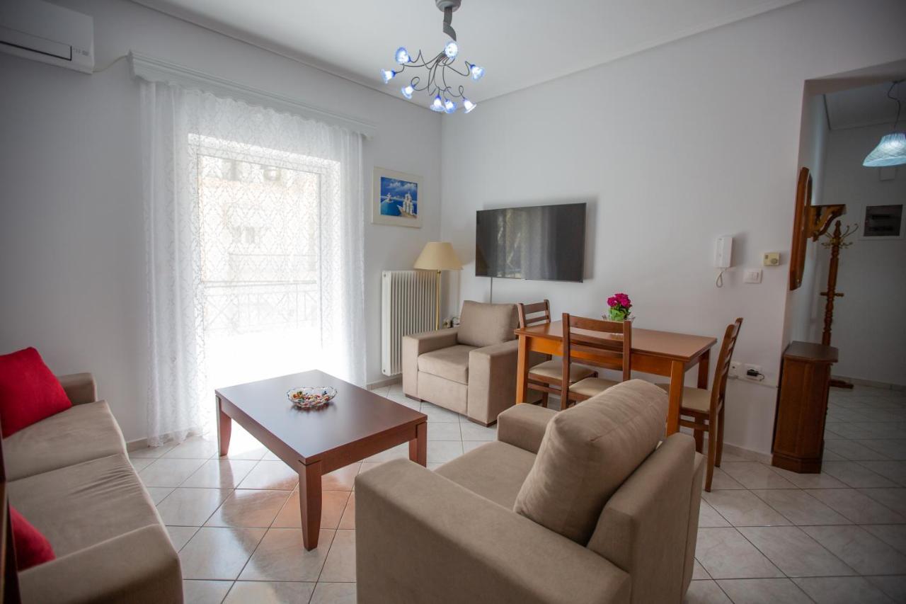 Poly'S Charming Home - City Center & Near The Beach 2Bedroom Apartment Nafpaktos Exteriör bild