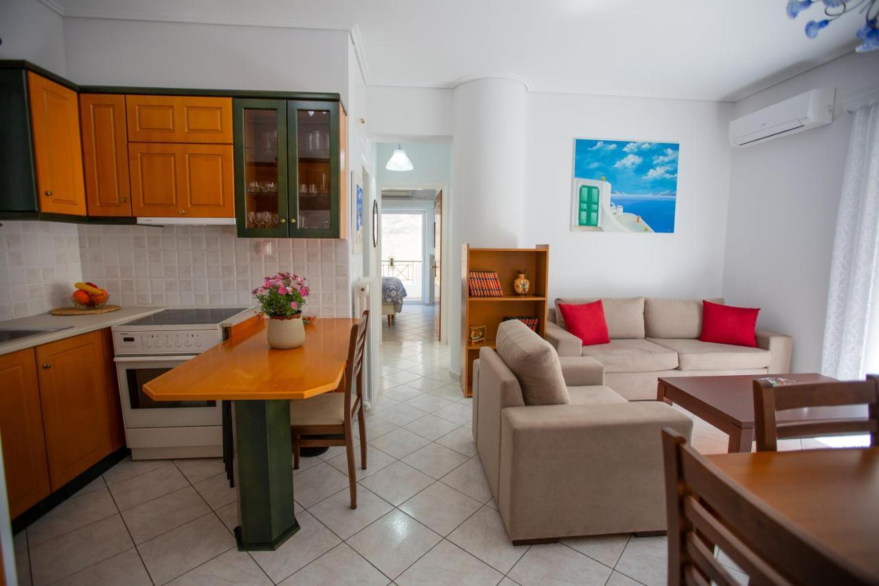 Poly'S Charming Home - City Center & Near The Beach 2Bedroom Apartment Nafpaktos Exteriör bild