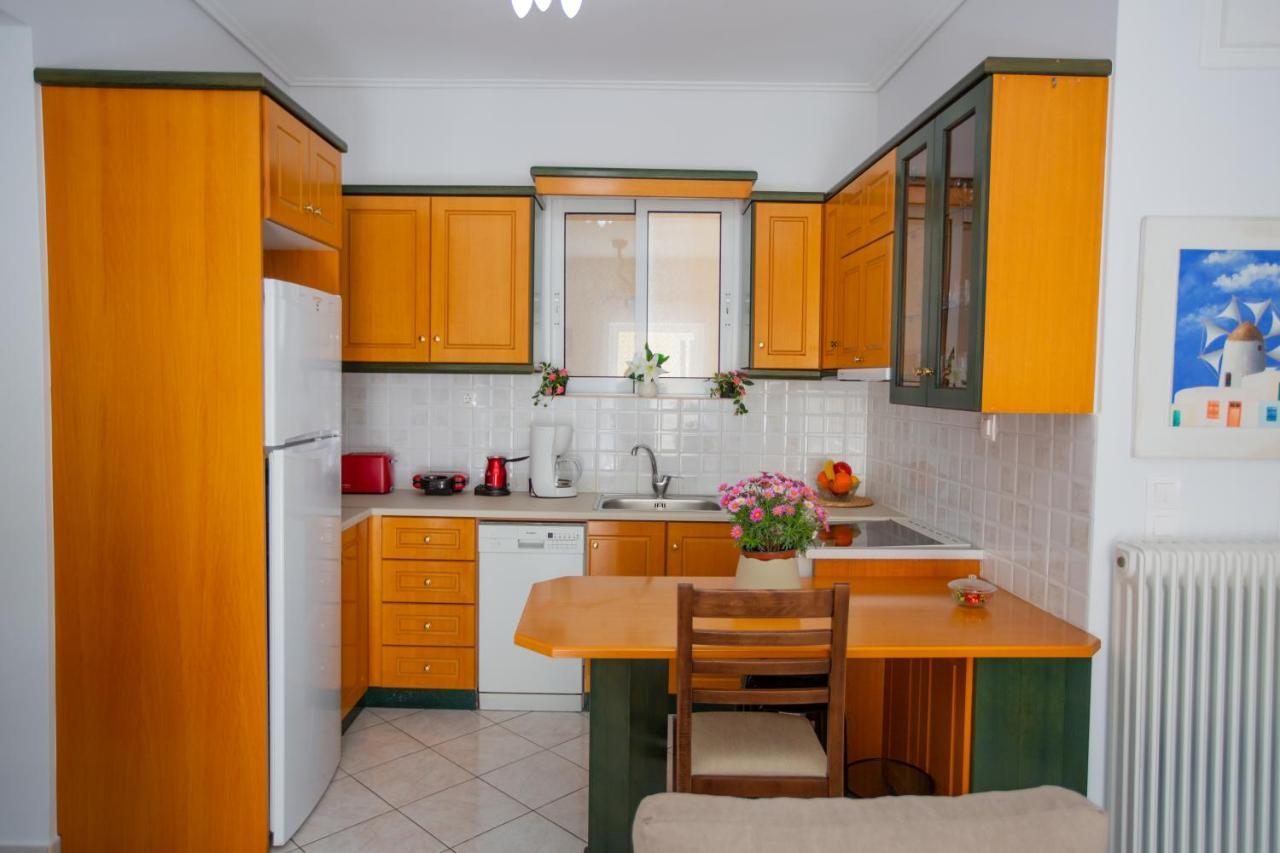 Poly'S Charming Home - City Center & Near The Beach 2Bedroom Apartment Nafpaktos Exteriör bild