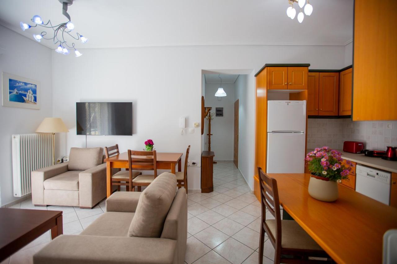 Poly'S Charming Home - City Center & Near The Beach 2Bedroom Apartment Nafpaktos Exteriör bild